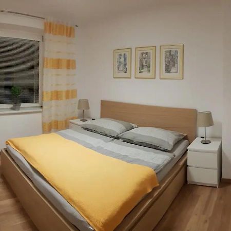 Top Appartement Fuer Business-Wohnen-Urlaub Вінер-Нойштадт Екстер'єр фото